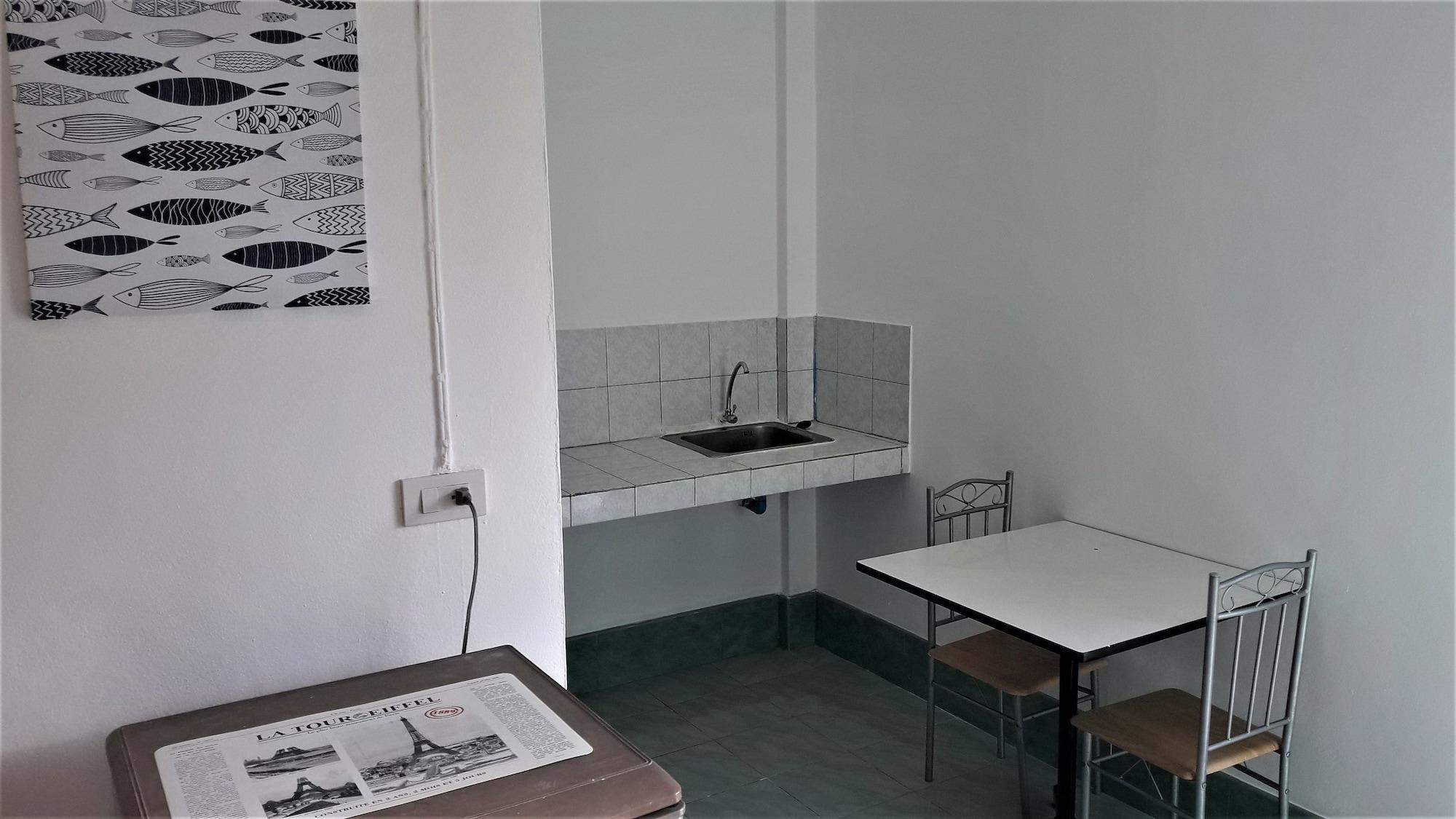 The Guest House Patong Екстер'єр фото