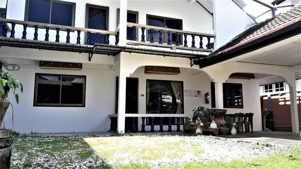 The Guest House Patong Екстер'єр фото