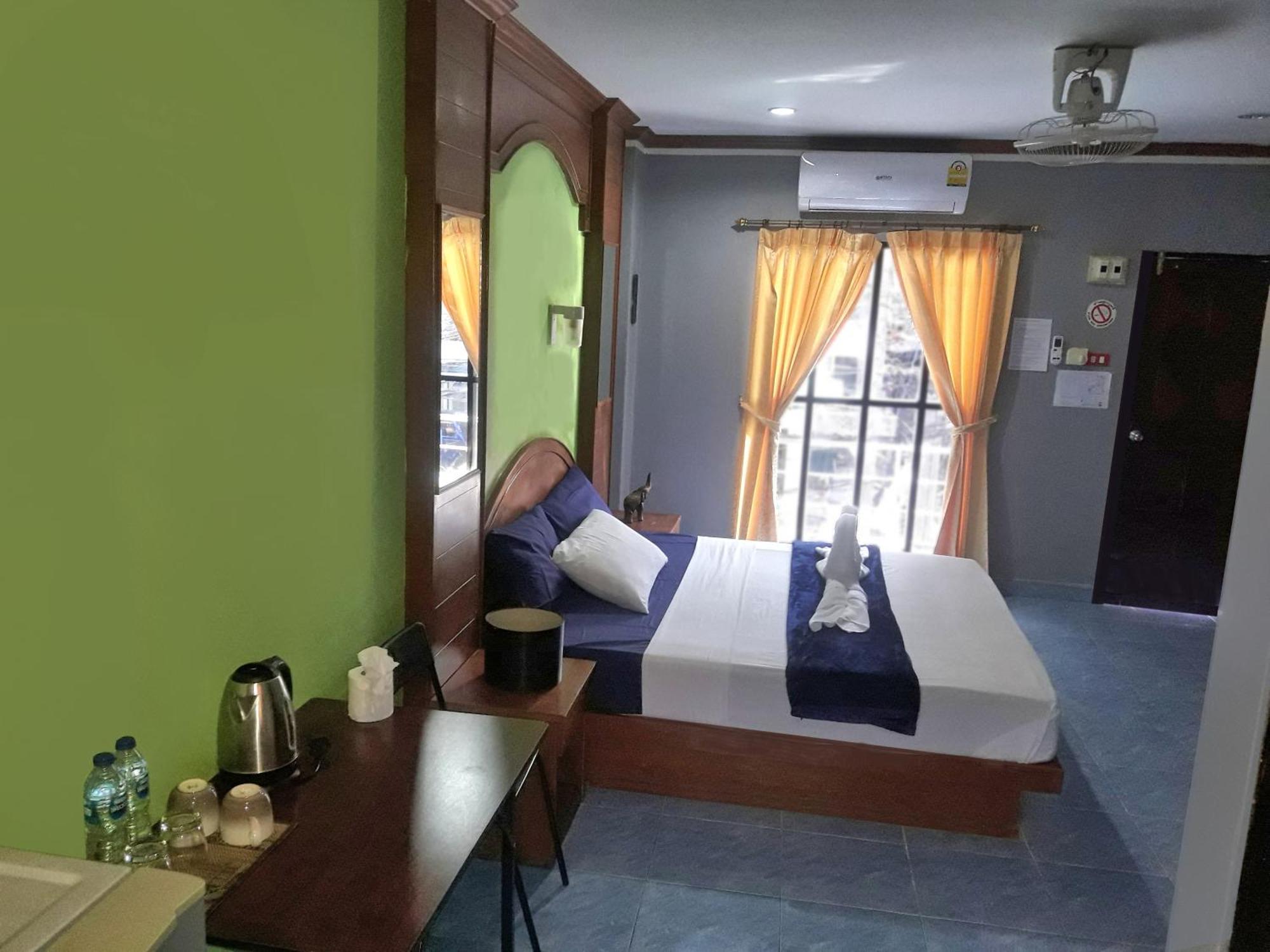 The Guest House Patong Екстер'єр фото